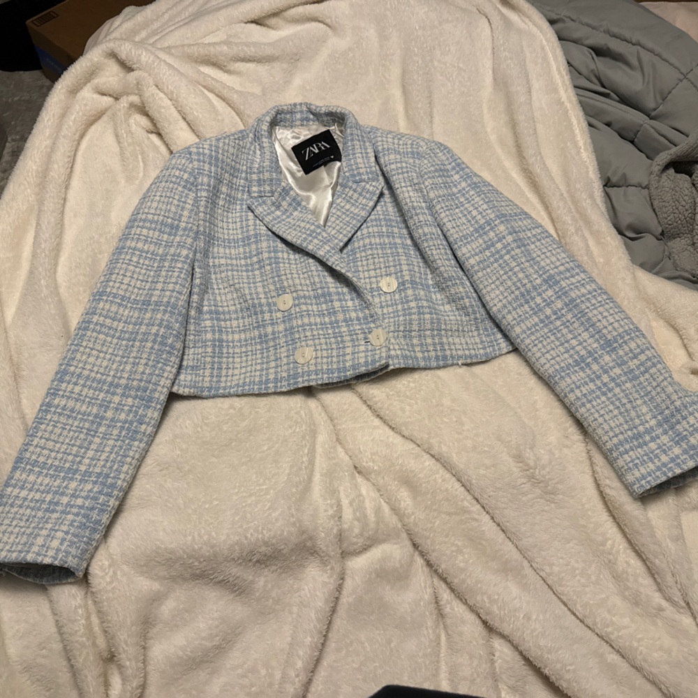 Zara Women's Light Blue Checkered Cropped Blazer